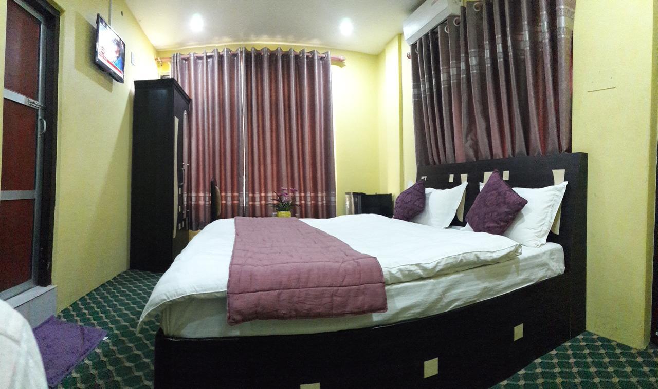 Asian Hotel Butwāl Exterior foto