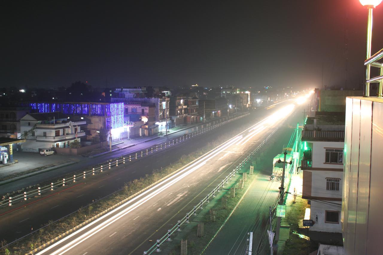 Asian Hotel Butwāl Exterior foto